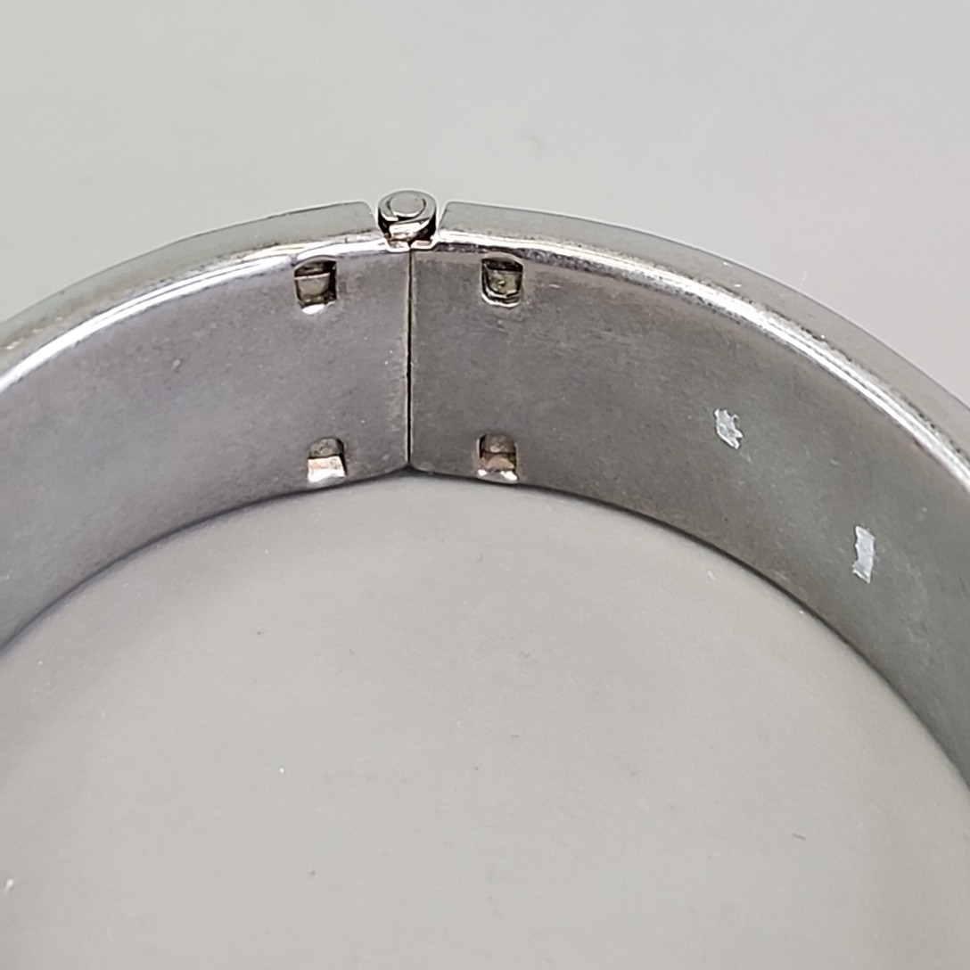 Vintage Etched Bangle Bracelet 15mm Hinged Silver Tone Push Lock 6.5″