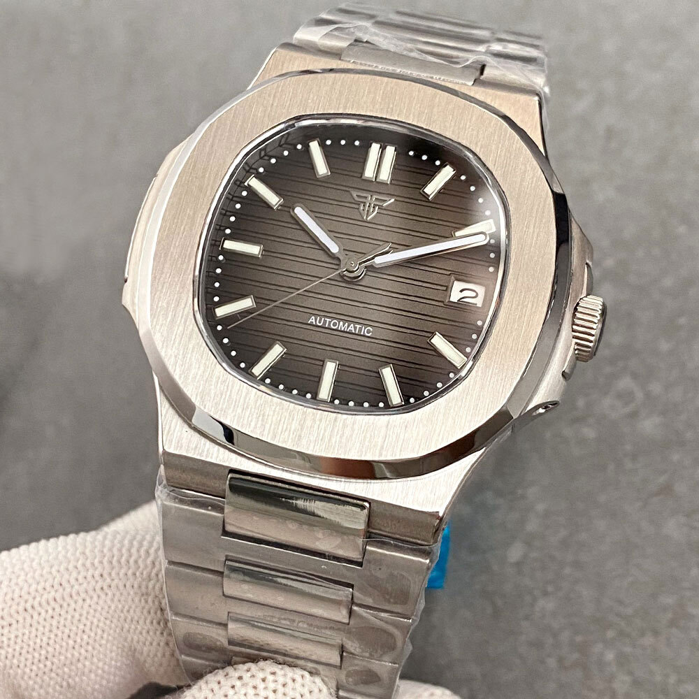 Square 40mm Retro Dress Sapphire 20ATM Green Luminous NH35A Automatic Watches
