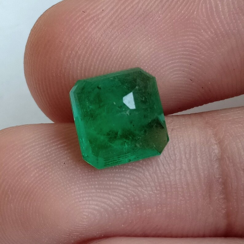 3.70 Ct Vivid Green Emerald Octagon Cut Unheated Untreated Gemstone For Ring