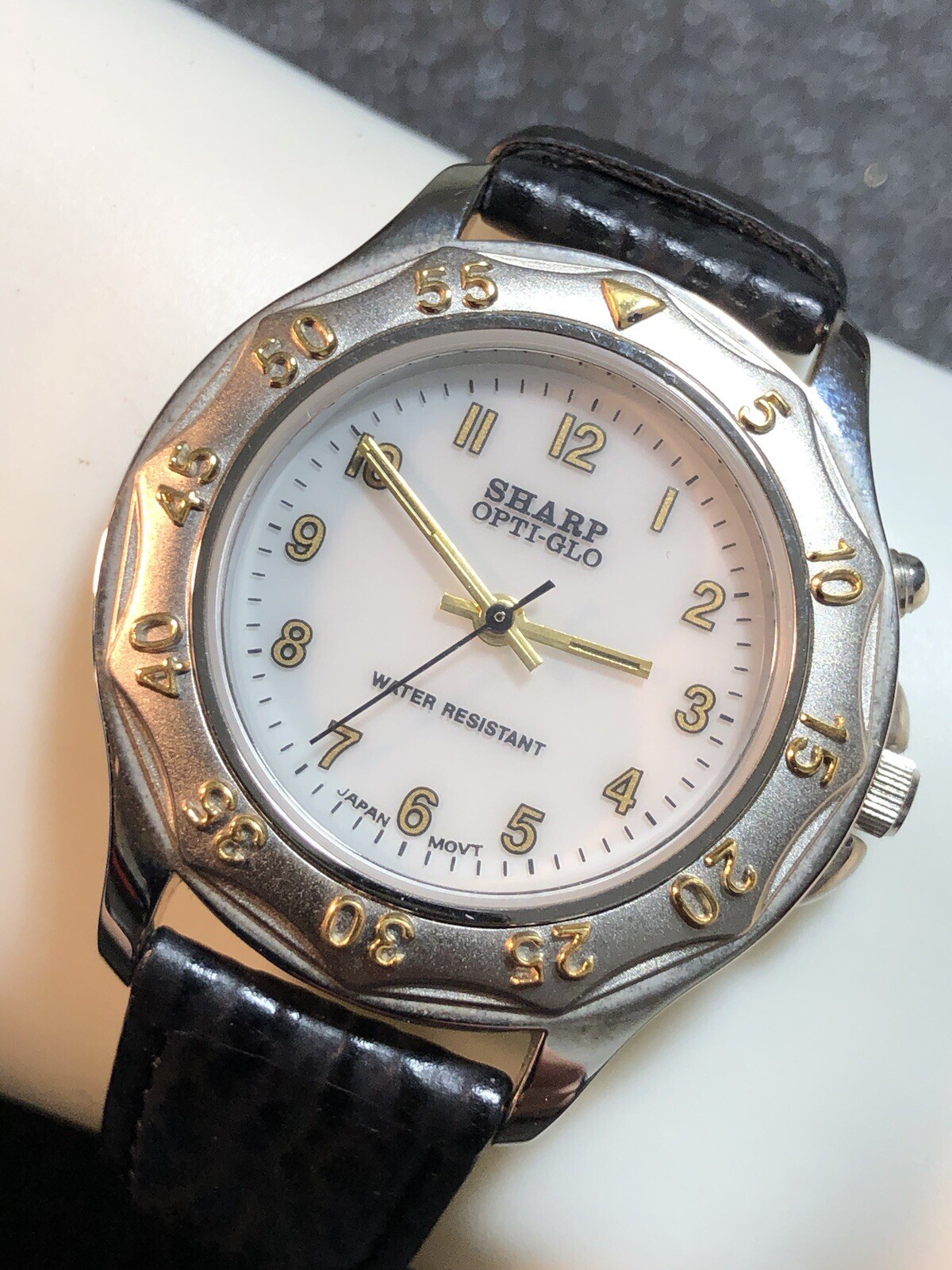 Vintage SHARP Opti-Glo Men Watch White Dial Silver Tone Fixed Bezel (read)