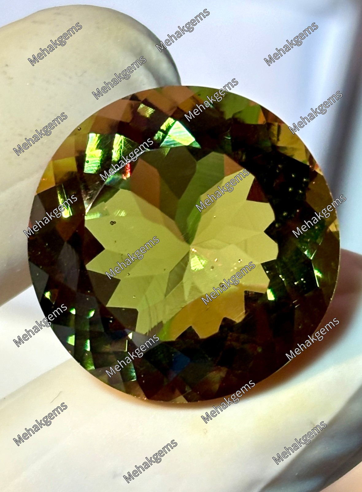 38Ct Certified Color Change Zultanite Round Gemstone, for Wire Wrapping