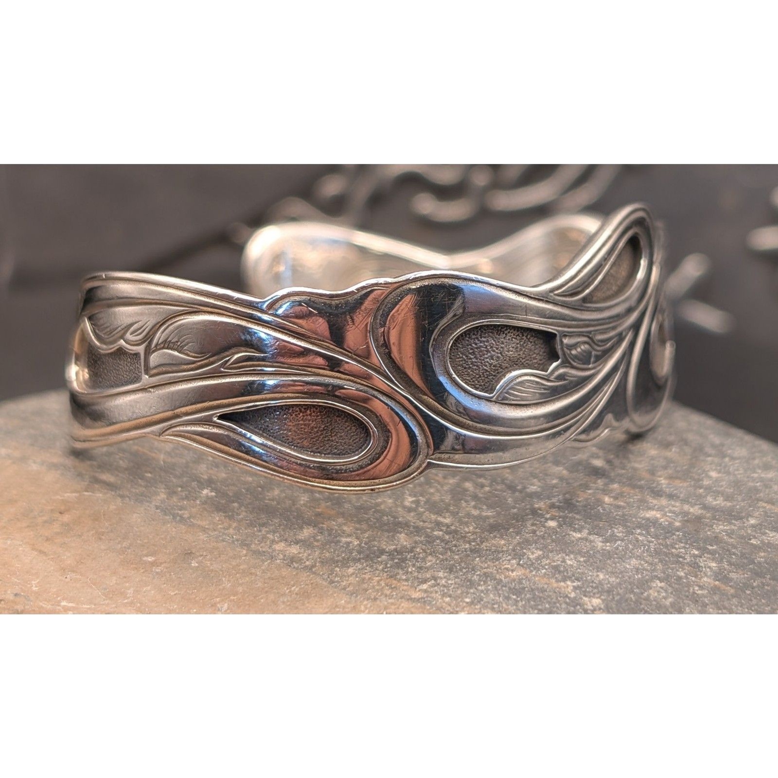 Kit Carson Navajo Sterling Cuff Bracelet • Signed Native Amer. 925 • 50.12g Wave