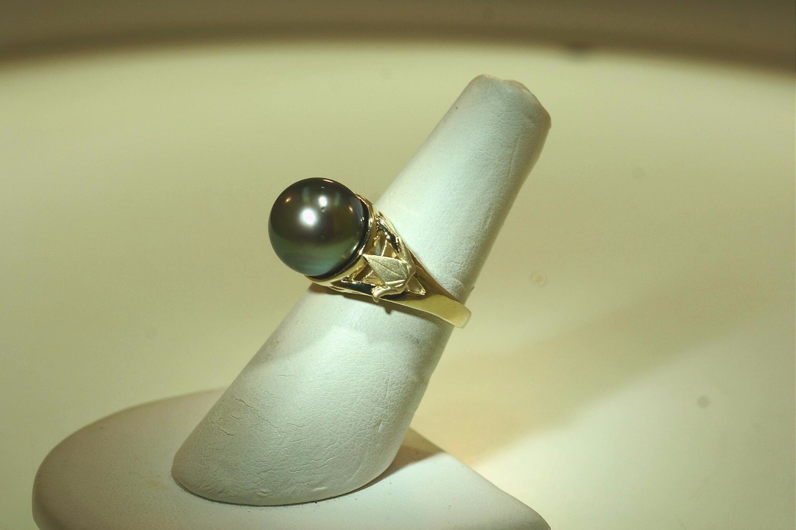 Hawaiian 14k Yellow Gold 11.6mm Tahitian Pearl Sadako Origami Peace Crane Ring