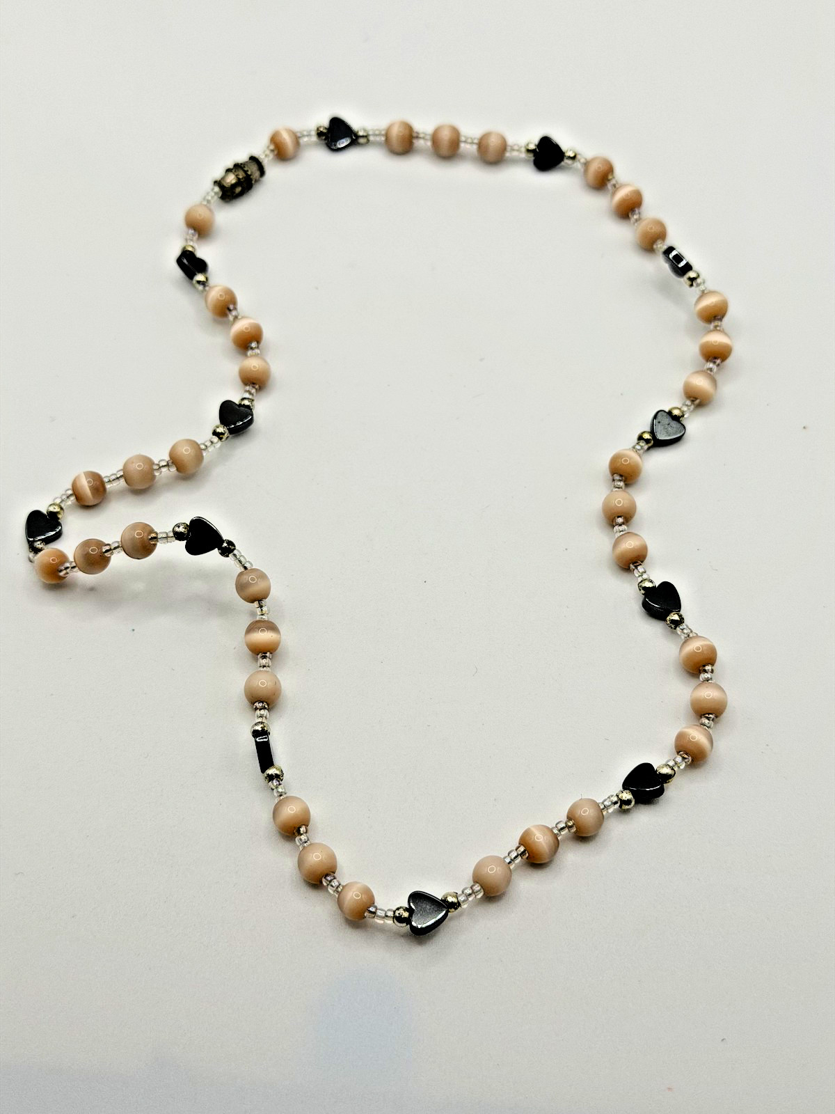 BEIGE GLASS BEADED STATION NECKLACE BLACK HEART BEADS BARREL CLASP WOMENS LOVE