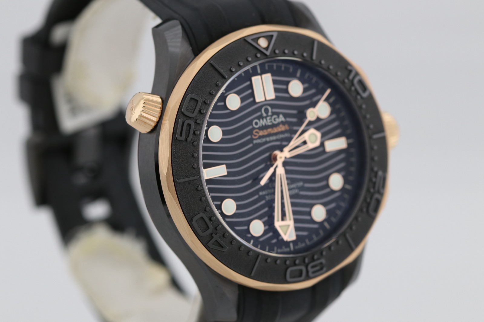 Omega Seamaster Diver 300m Black Ceramic RG 43.5mm Watch 210.62.44.20.01.001
