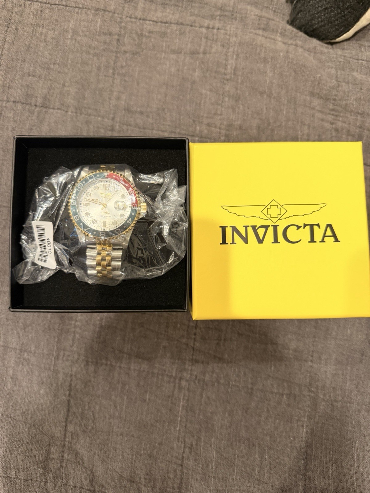 Invicta Pro Diver Heritage Men’s Watch – 43mm, Gold/Stainless Steel 40010