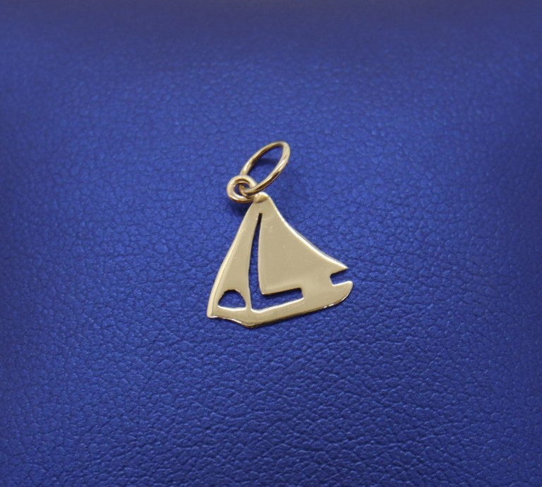 Petite 14K Yellow Gold 1/2″ Sailboat Pendant Charm 0.22 grams