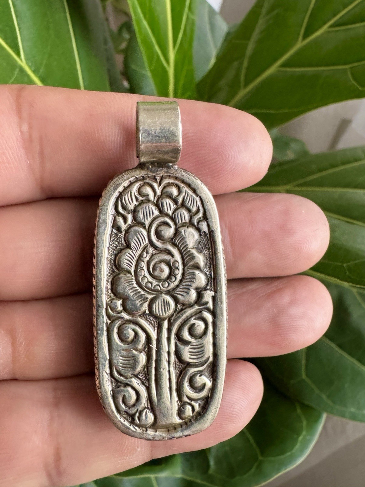 Vintage Himalayan Agate Pendant Auspicious Floral Carving Set in Silver 2in,20g
