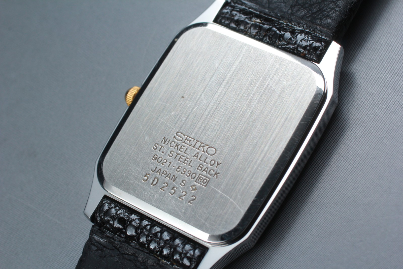 1985 Seiko Dolce 9021-5330 25mm Silver Tank Qz Men Vintage Watch JAPAN Near MINT