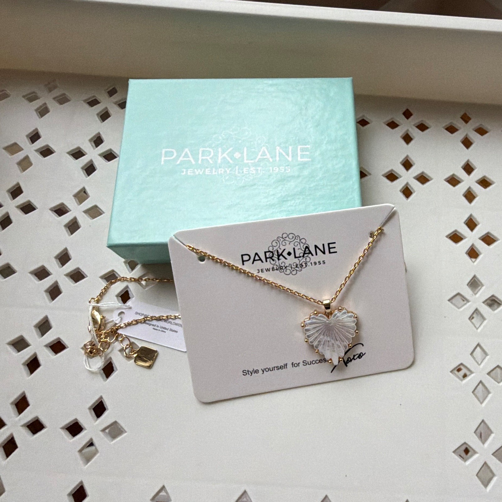 Park Lane, BUTTERCREAM, Mother Of Pearl Heart Pendant Necklace Retail $96