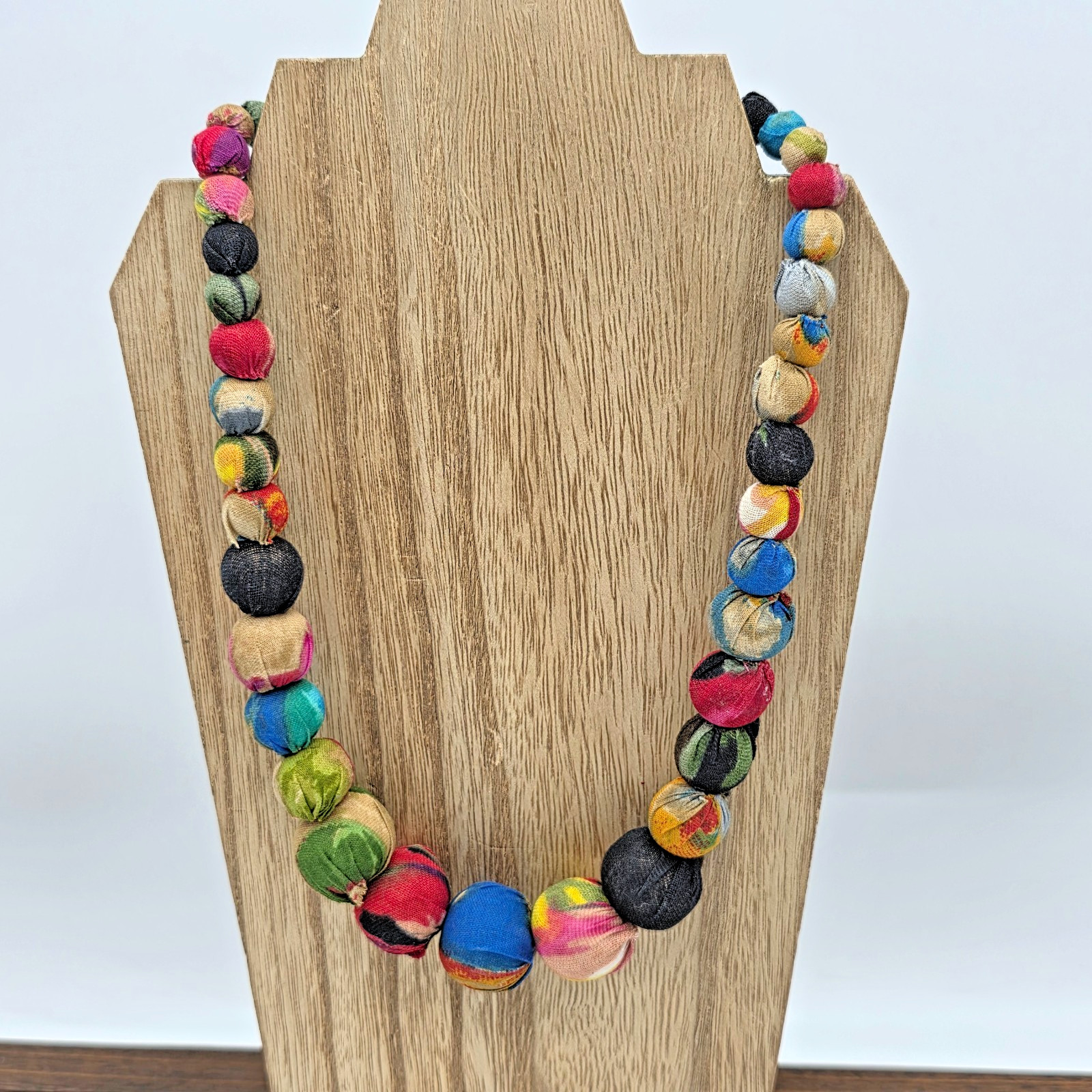 Plunder Kantha Fabric Wrapped Graduated Bead Necklace Multicolor 20”