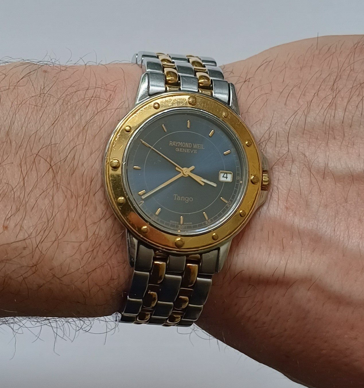 Raymond Weil 5560 Gents Two Tone Blue Dial Sapphire Crystal Quartz Watch, 34 mm