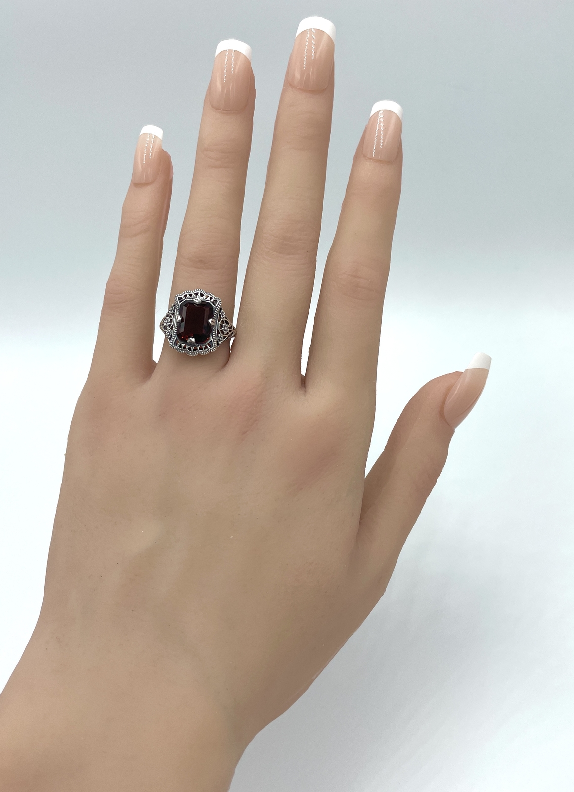 VINTAGE STYLE 925 STERLING SILVER SIMULATED GARNET FILIGREE RING 1191X