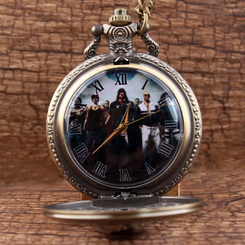 Battlegrounds Graphics inside Quartz Pocket Watch comes with gift box