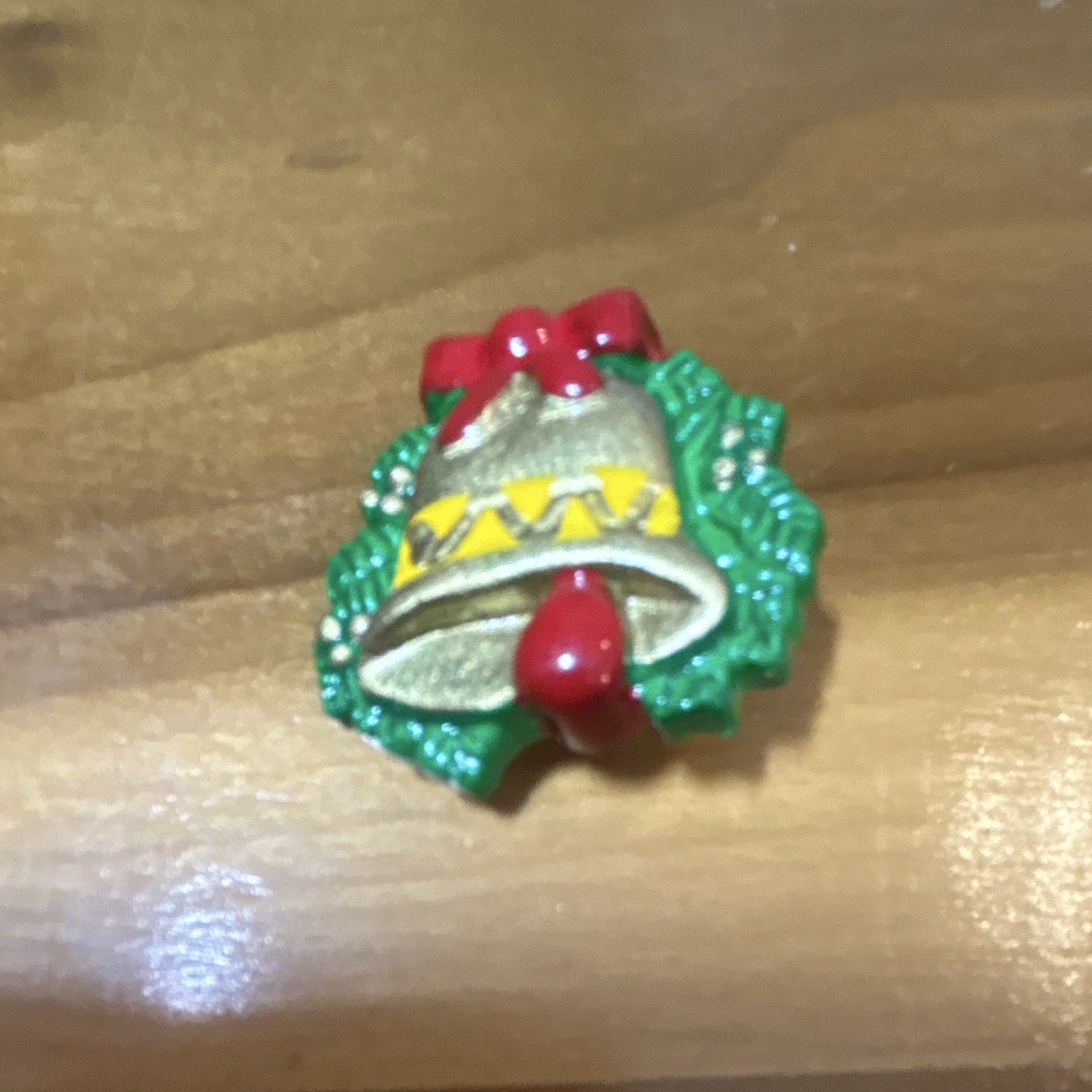 Vintage Christmas Holiday Brooch & Pin Mixed Lot 6 pc Metal Enamel Multicolor