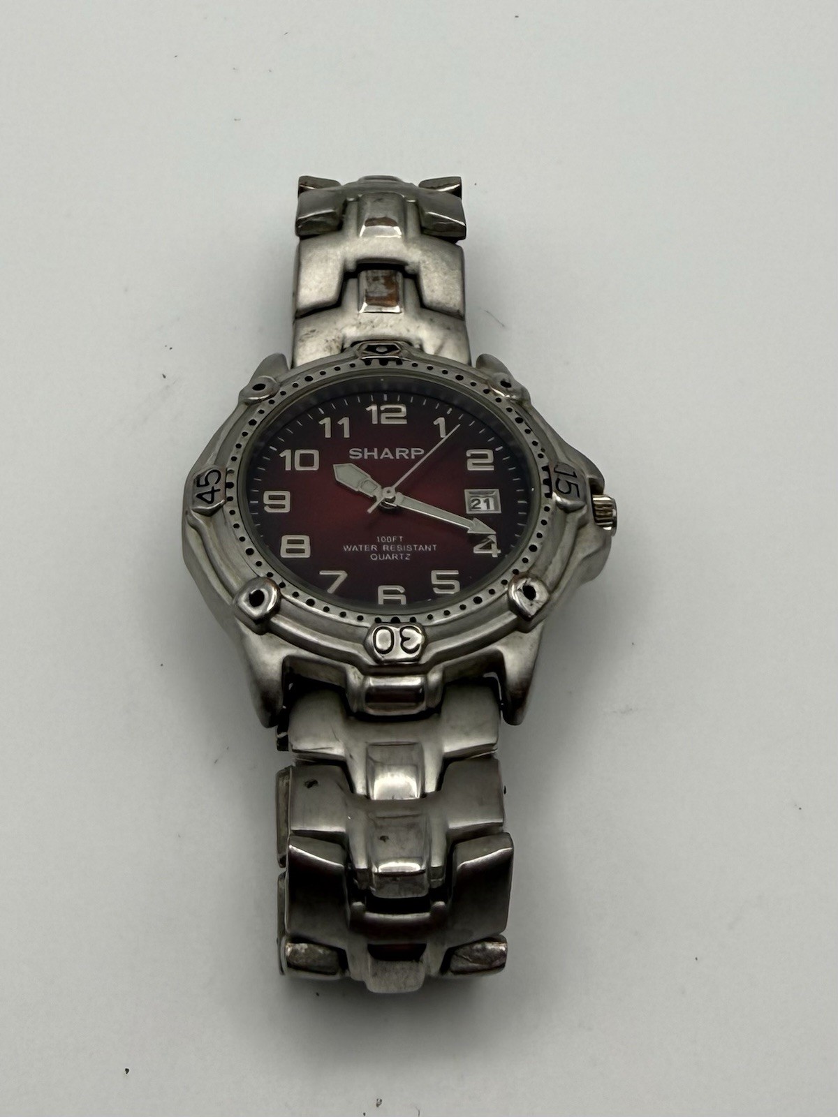 SHARP Mens Quartz Silver Tone Metal Bracelet Red Dial Date 100ft WR 40-43.9mm