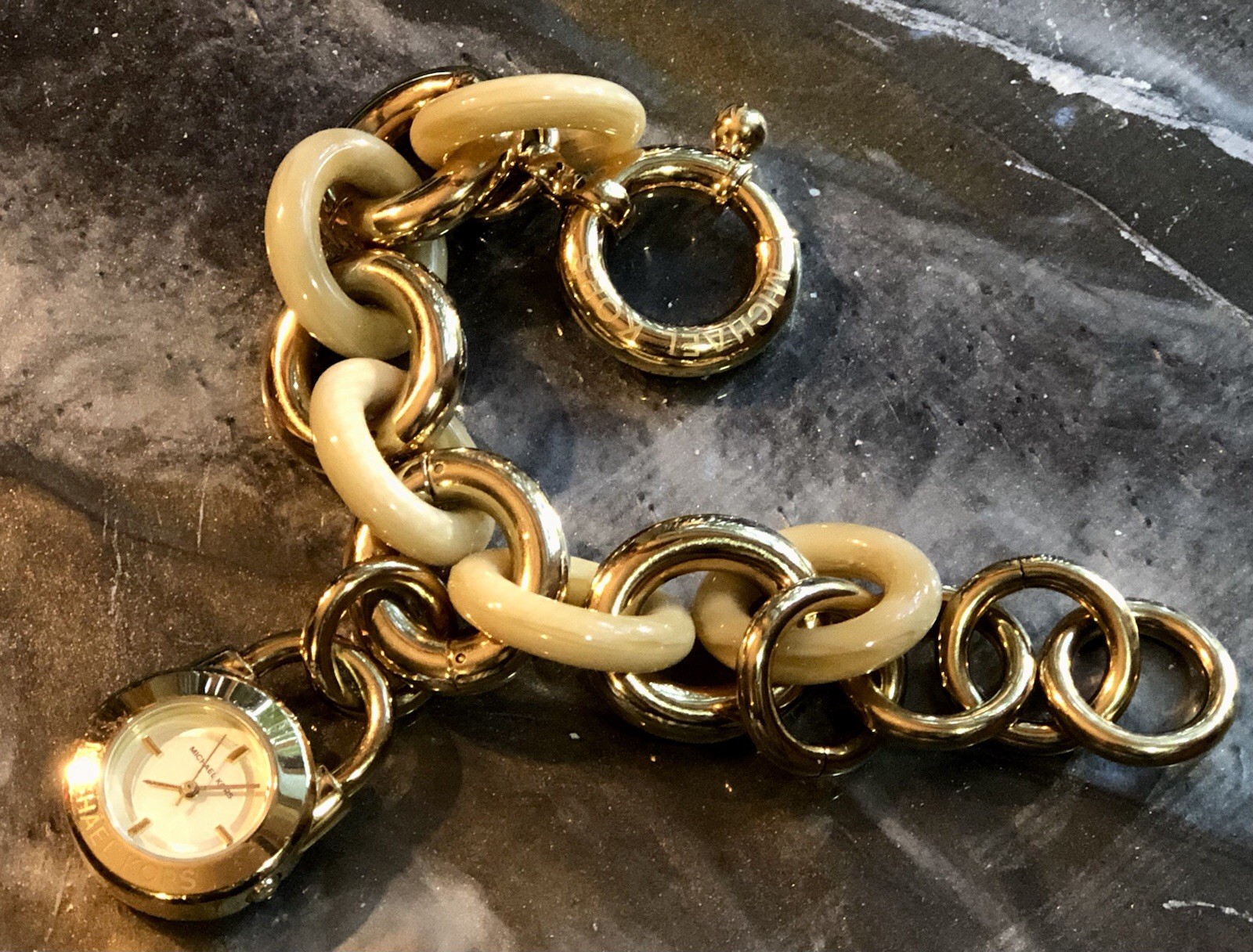🍯✨RARE NOS w/ Box VINTAGE MICHAEL KORS Gold Chain Link CHARM BRACELET WATCH 🛍️