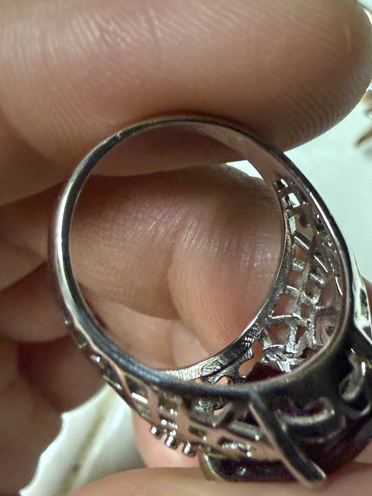 Lot Of 7 Rings Costume Jewelry Several All Different Rings To Fit Any Styles.