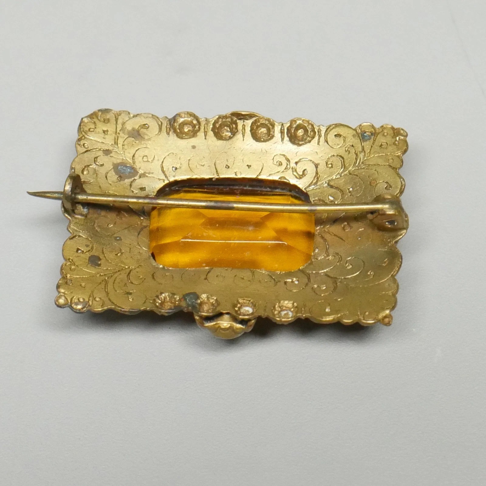 Antique Victorian Flame-Fusion Honey Yellow Sapphire Filigree Brooch c 1900