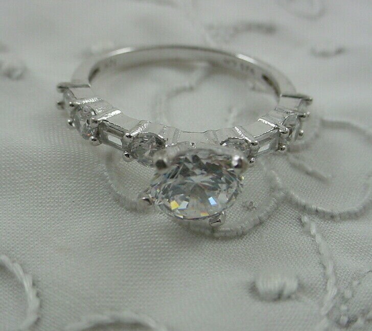 Signed FZN FUZION 925 Sterling Silver Gemstone Ring Size 7