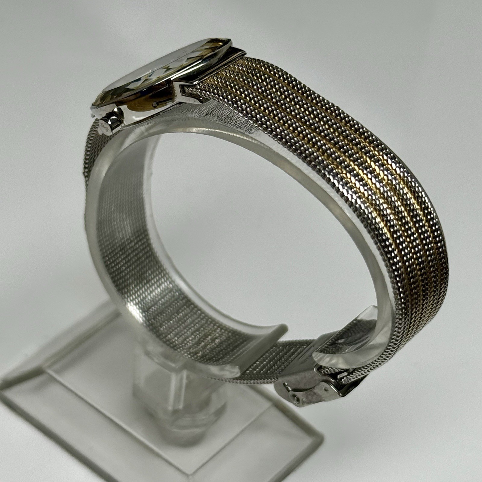 Skagen Womens Watch Two Tone Bracelet Faceted Mineral Crystal Excellent Conditio