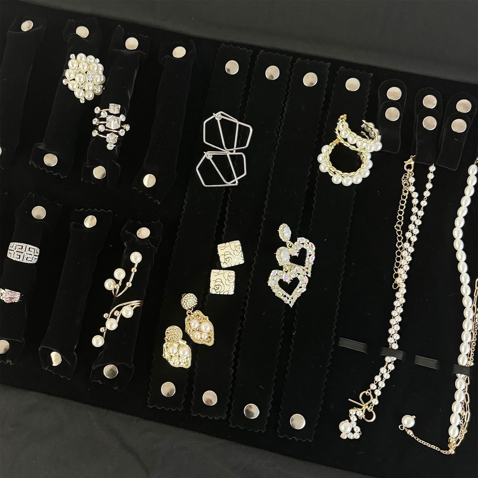 Velvet Jewelry Roll Organizer, Travel Jewelry Case with Multiple Compartments…