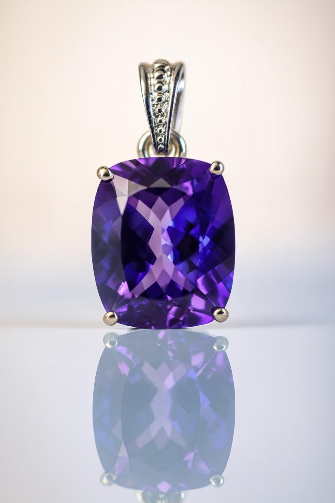 Natural Color Change Alexandrite Certified 25.77 Ct Gemstone Pendant 925 Silver