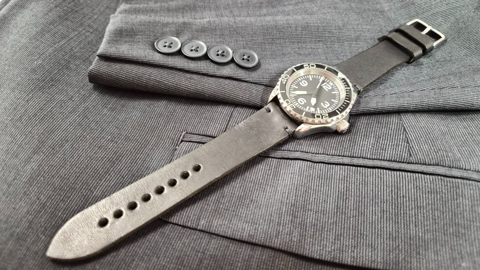 Custom Watch NH35 Movement Homage Timepiece w/ amazing glow-in-the-dark features