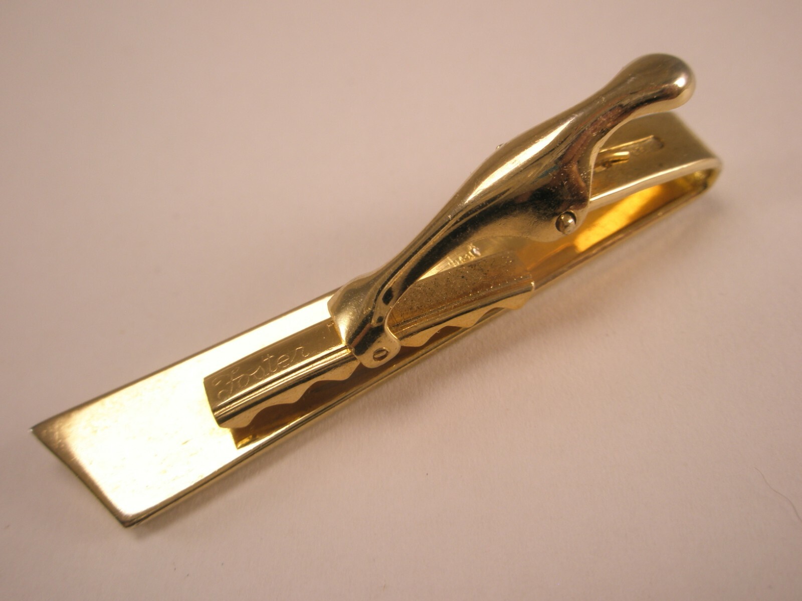 1-13/16″ Vine Scrolled Gold Tone Plain Simple Vintage FOSTER BRAND Tie Bar Clip