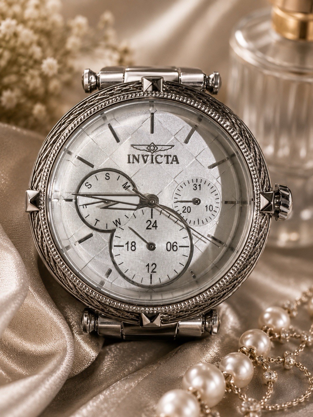 Invicta Bolt Women’s Watch 28955 – 36.5mm – Stainless Steel Chronograph