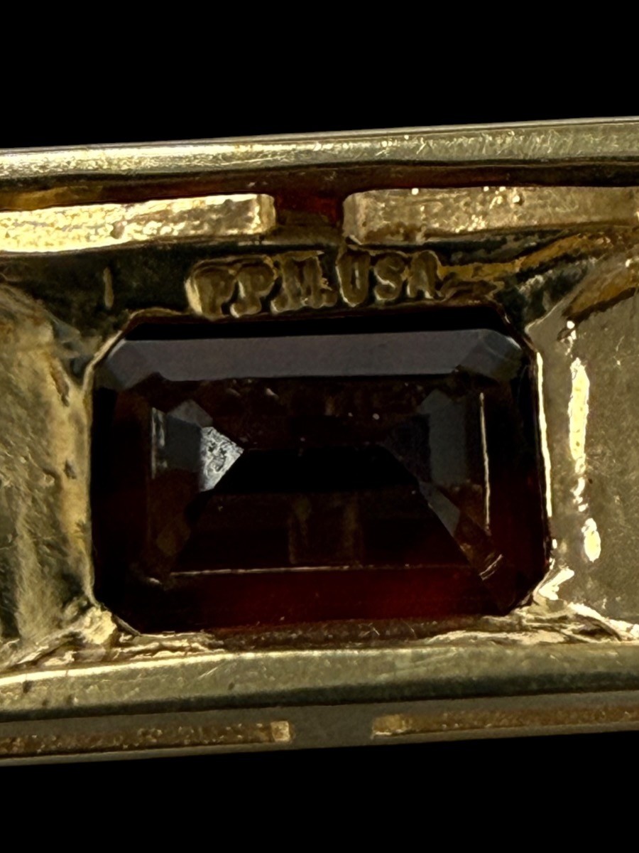 14K Yellow Gold Emerald Cut Garnet Pendant 0.75 CT Weight 2.02g (MP1048849)