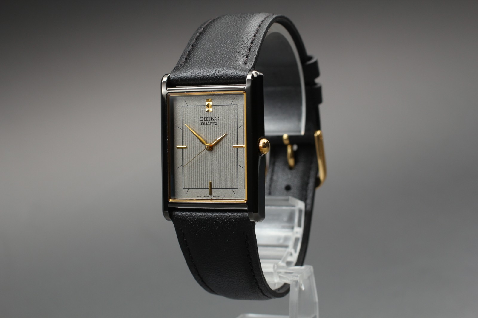 Vintage 1992 N MINT Seiko 7N01-5B50 SFR183P Black Tank Quartz Mens Watch JAPAN