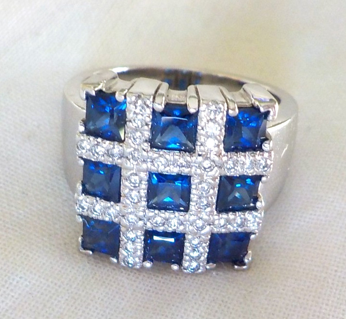 14k White Gold Panel Cluster Sapphire Diamond Ring – 9.50 gms, Sz 6.5, 2.0 ctw