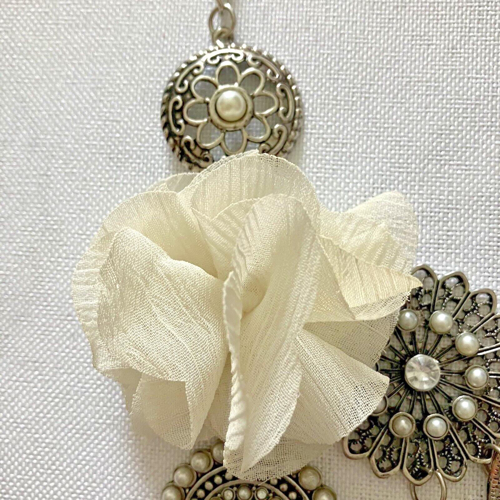 Vintage Costume Necklace Ivory Fabric Flower Silver Colored Pendants Jewelry