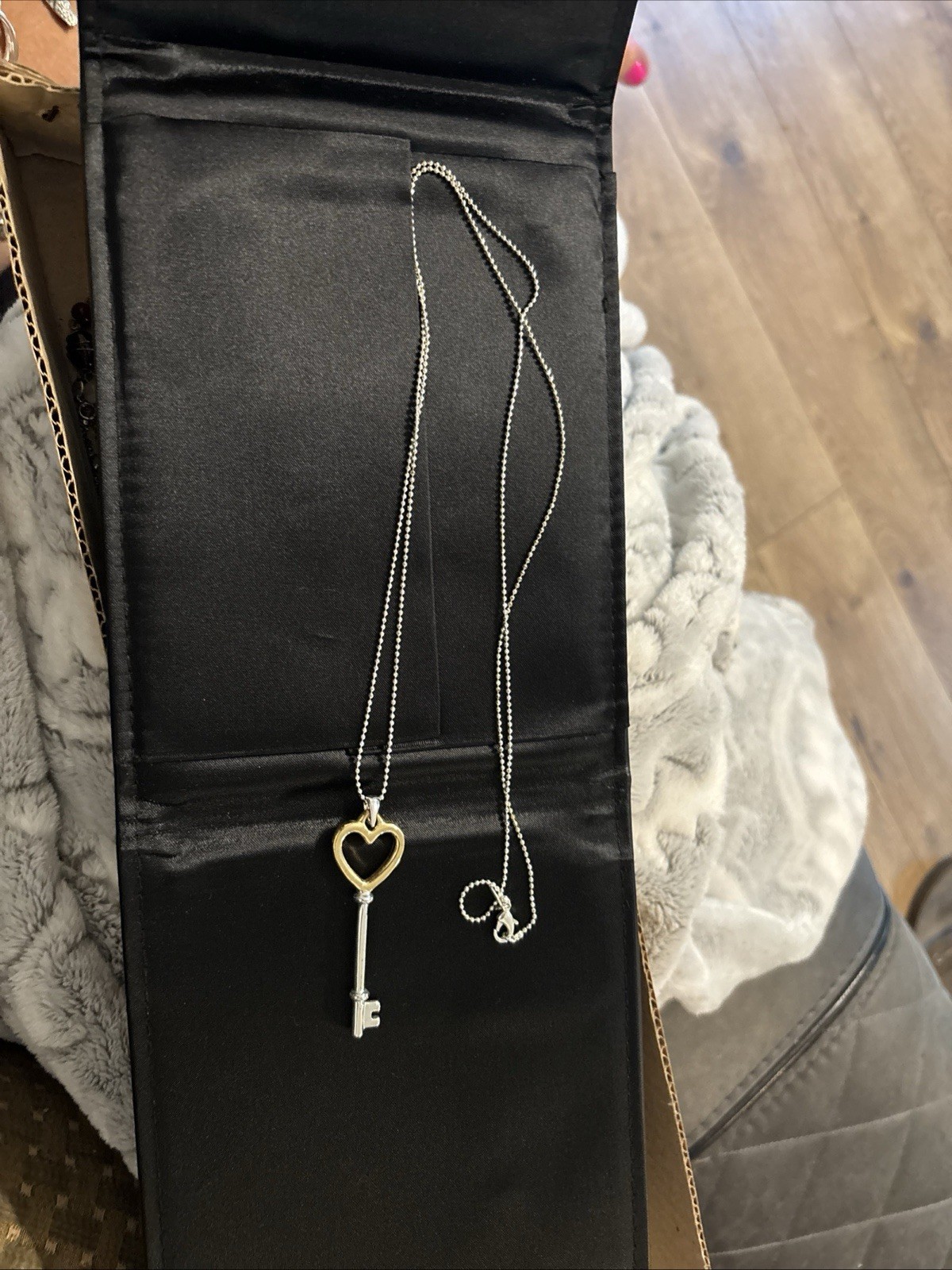 Premier Designs Gold And Silver Tone Key Pendant Necklace 35 in Lobster Clasp
