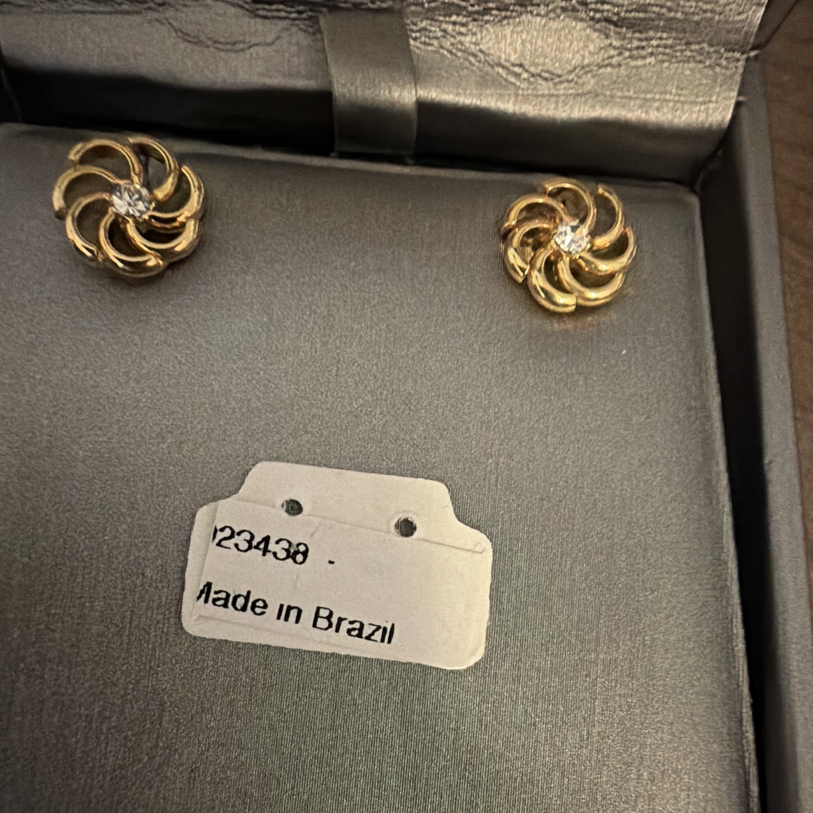 Gold filled swirl Stud Earrings RoundWhiteCrystal Center Prong Butterfly, Brazil
