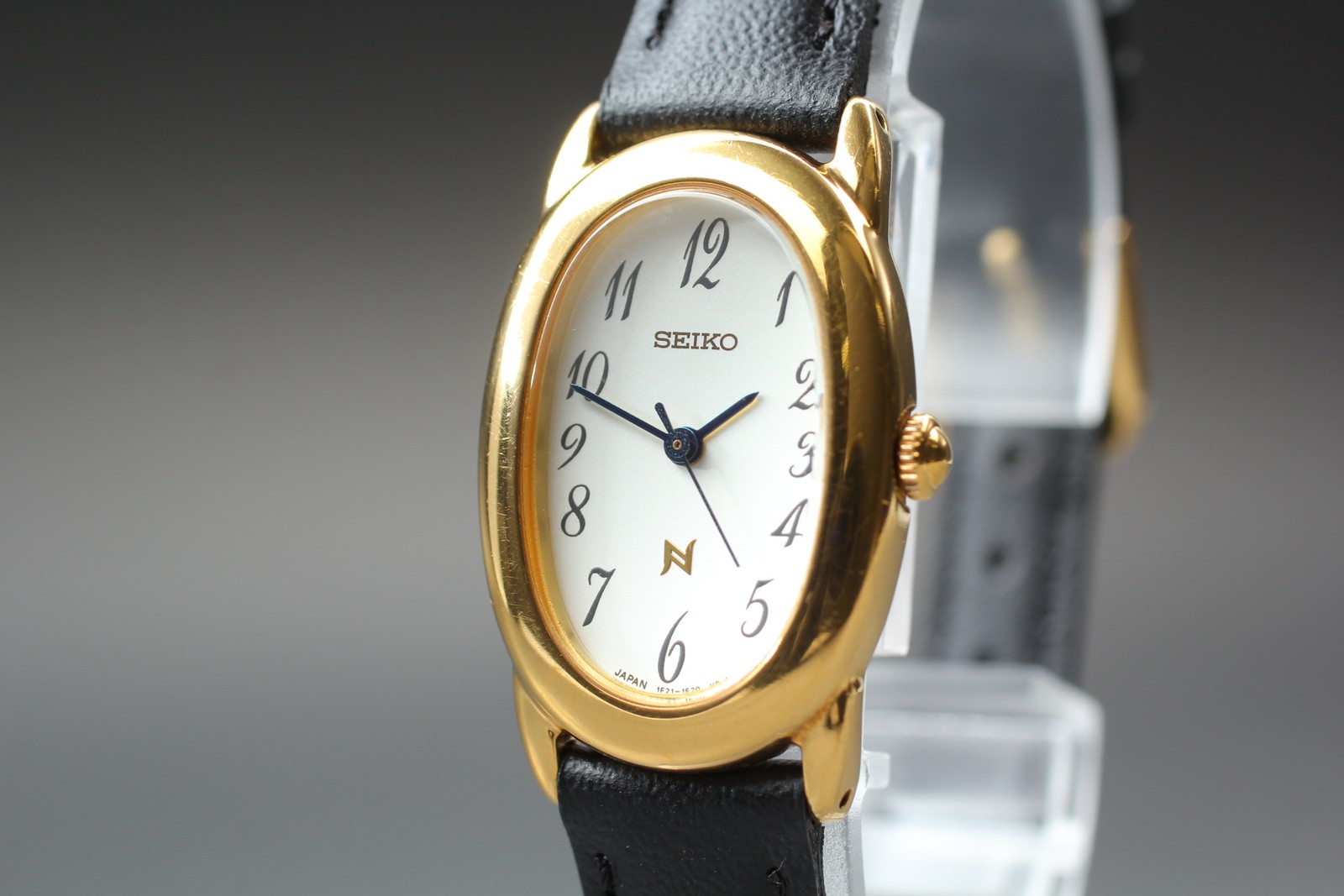 [Near MINT] SEIKO Noie 1F21-5B70 Gold Oval Quartz Women’s Vintage Watch JAPAN