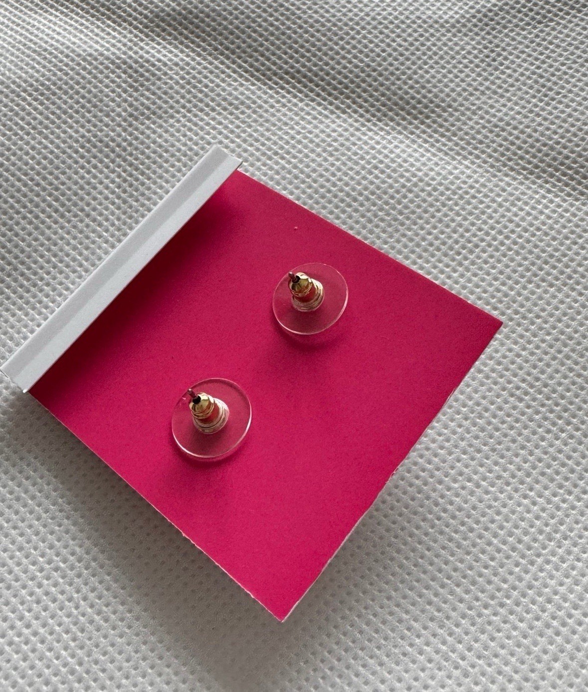 New Kate Spade Scenic Route Hummingbird Stud 12K Gold Plated & Enamel. So Pretty