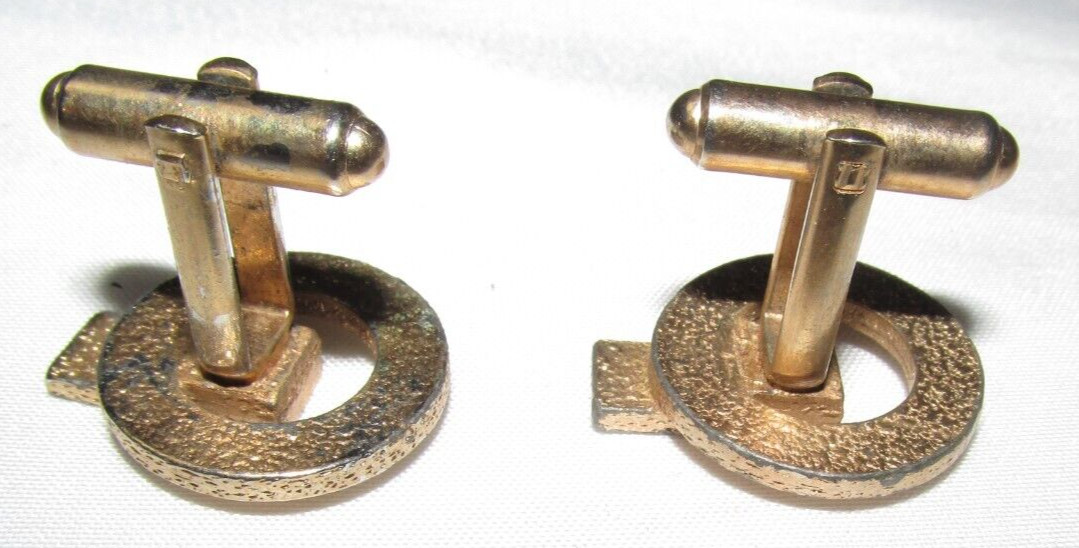 A17, Lot of 5 sets Vintage Cufflinks, Enlarge Pictures to see details.