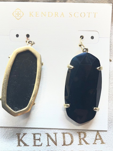 NEW Never Worn, Kendra Scott Esme Black Gold Tone Earrings with Dustbag