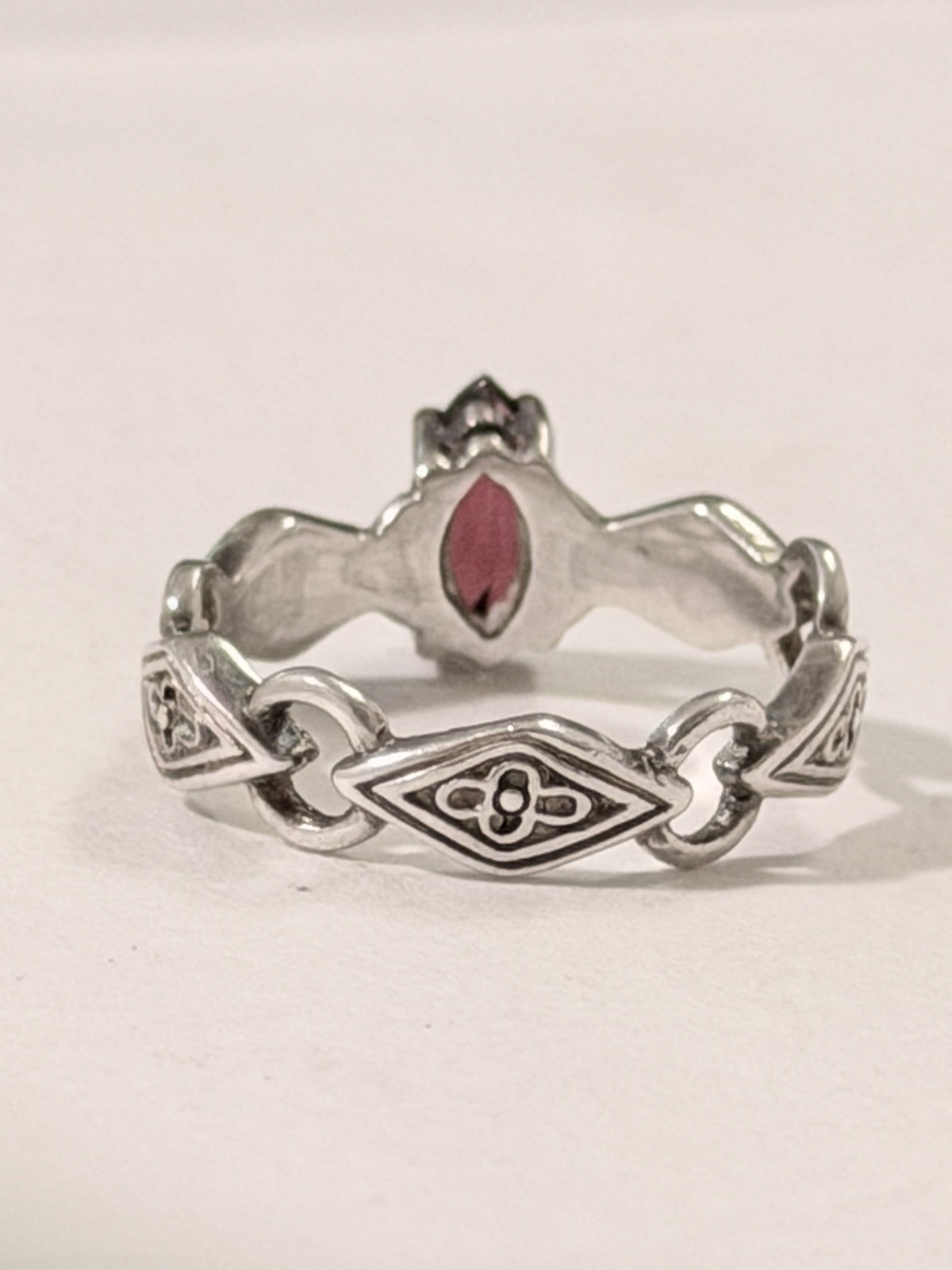 Avon RJ Graziano Sterling Silver Garnet Link Ring Size 5 925 Vintage Birthstone