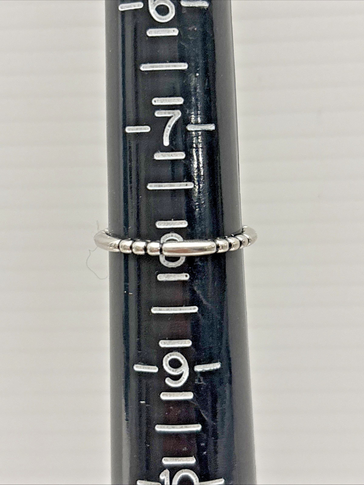 Sterling Silver Ring Marked 925 – Size 8 1.7 Grams Fashion Jewelry