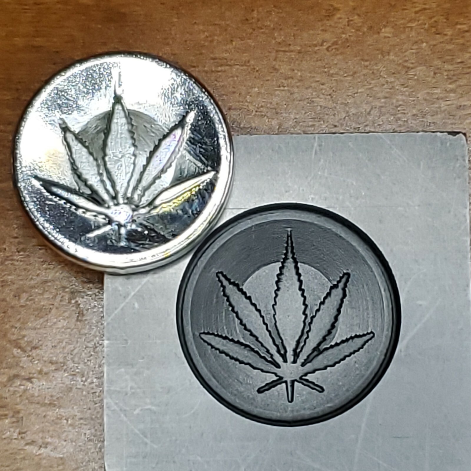 Pot Leaf 3D Graphite Ingot Mold for Casting Gold Silver Copper Tin Pewter Metal