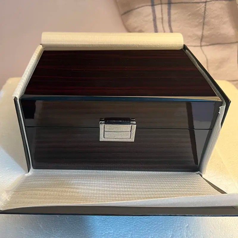 Solid Wood Lacquer Watch Box Storage Case High-End Display Gift Packaging