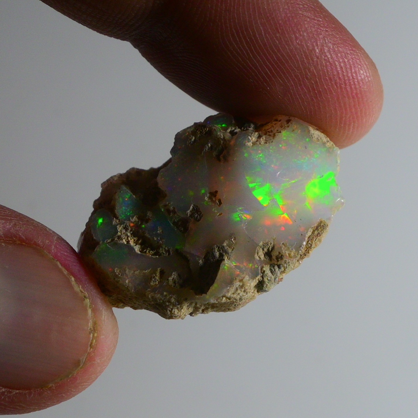 24.90 Ct Smooth White Ethiopian Opal Rough, Ideal for Jewelry – Natural Raw Opal