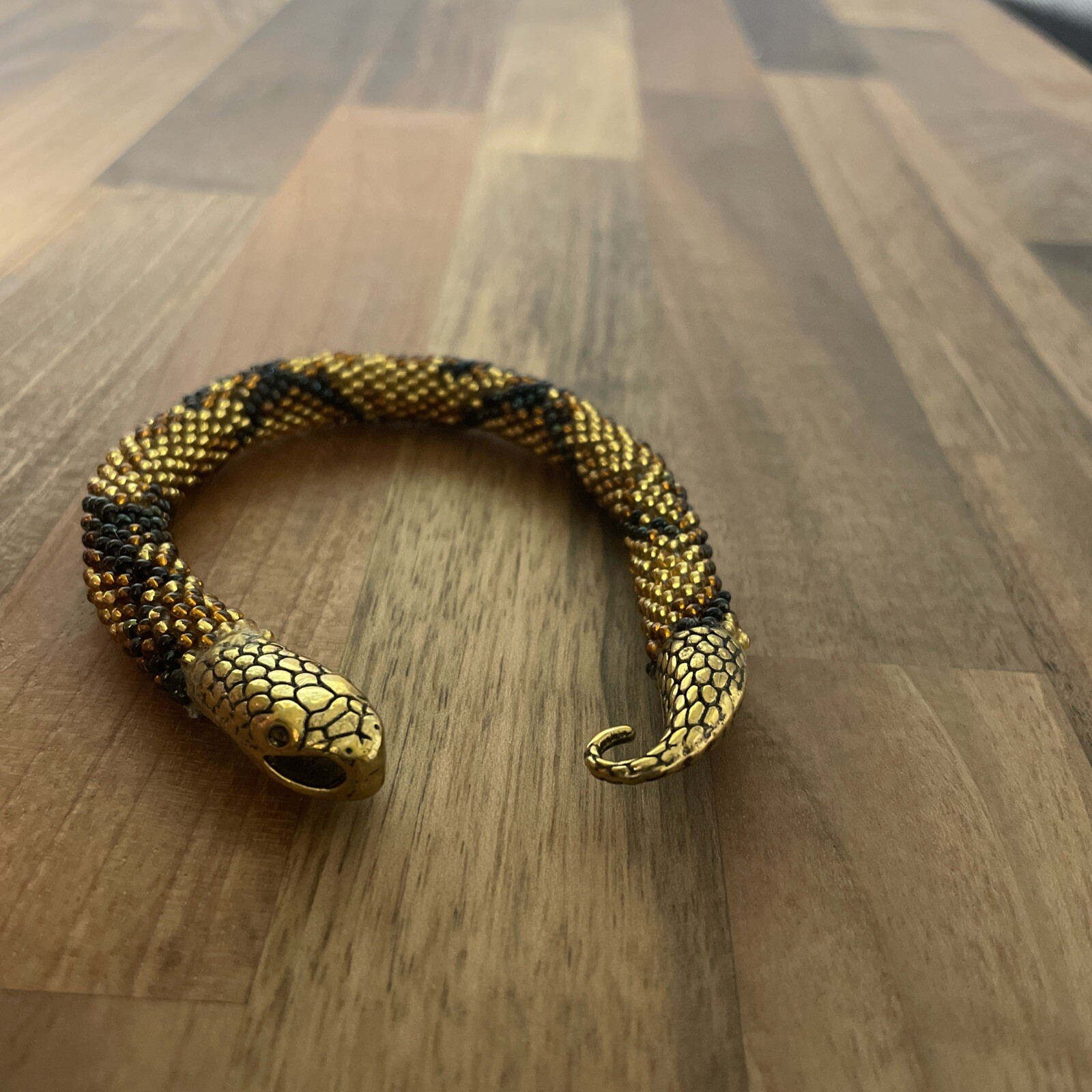 Handmade Snake skin gold brown black Bacelet python print bead crochet 21.5cm