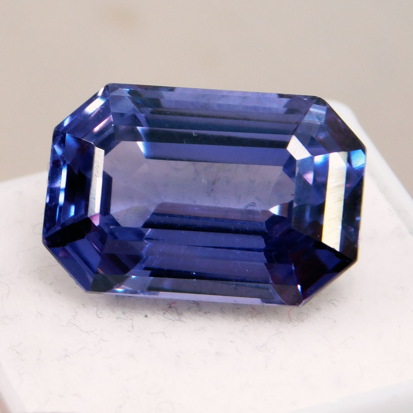 20.00 Ct Natural Color Change Alexandrite Emerald Cut Certified Loose Gemstone