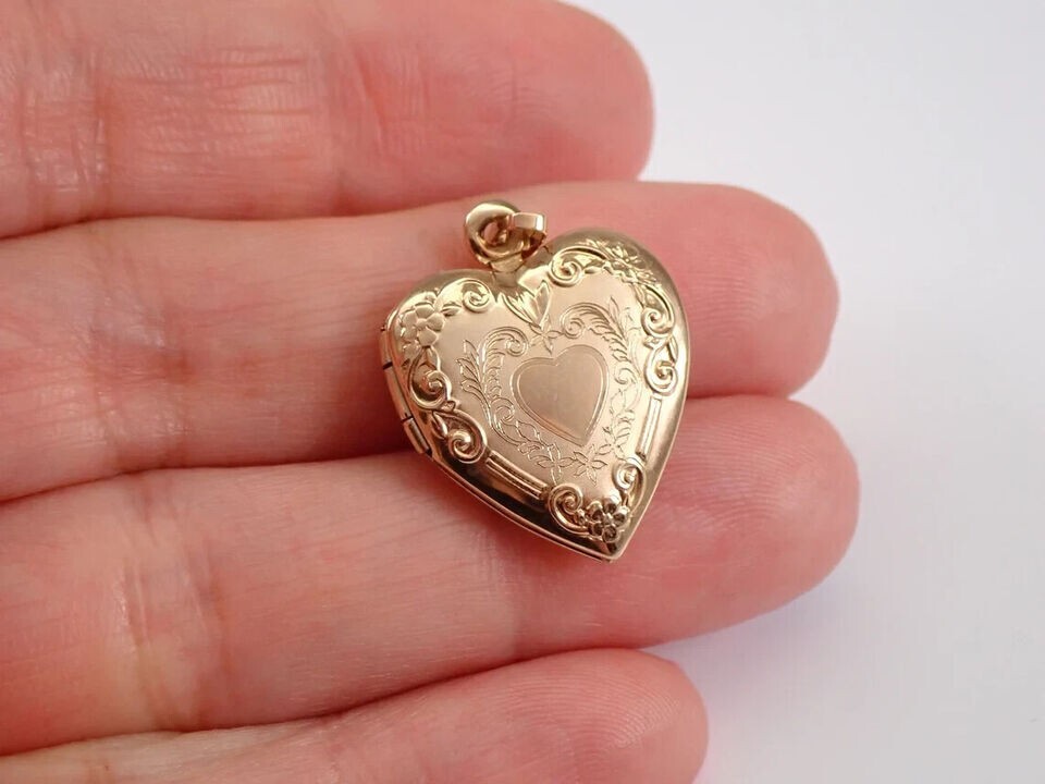 Vintage Heart Locket Pendant Charm Flower Necklace Pendant 14KYellow Gold Finish