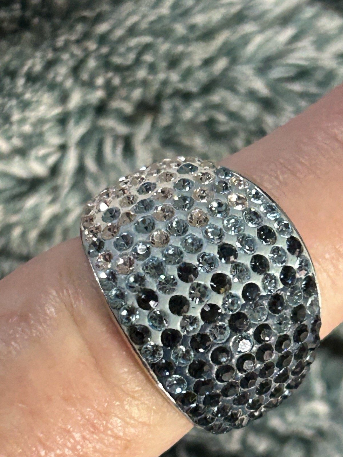 Amazing gradient blue crystals set in resin sterling silver ring size 8