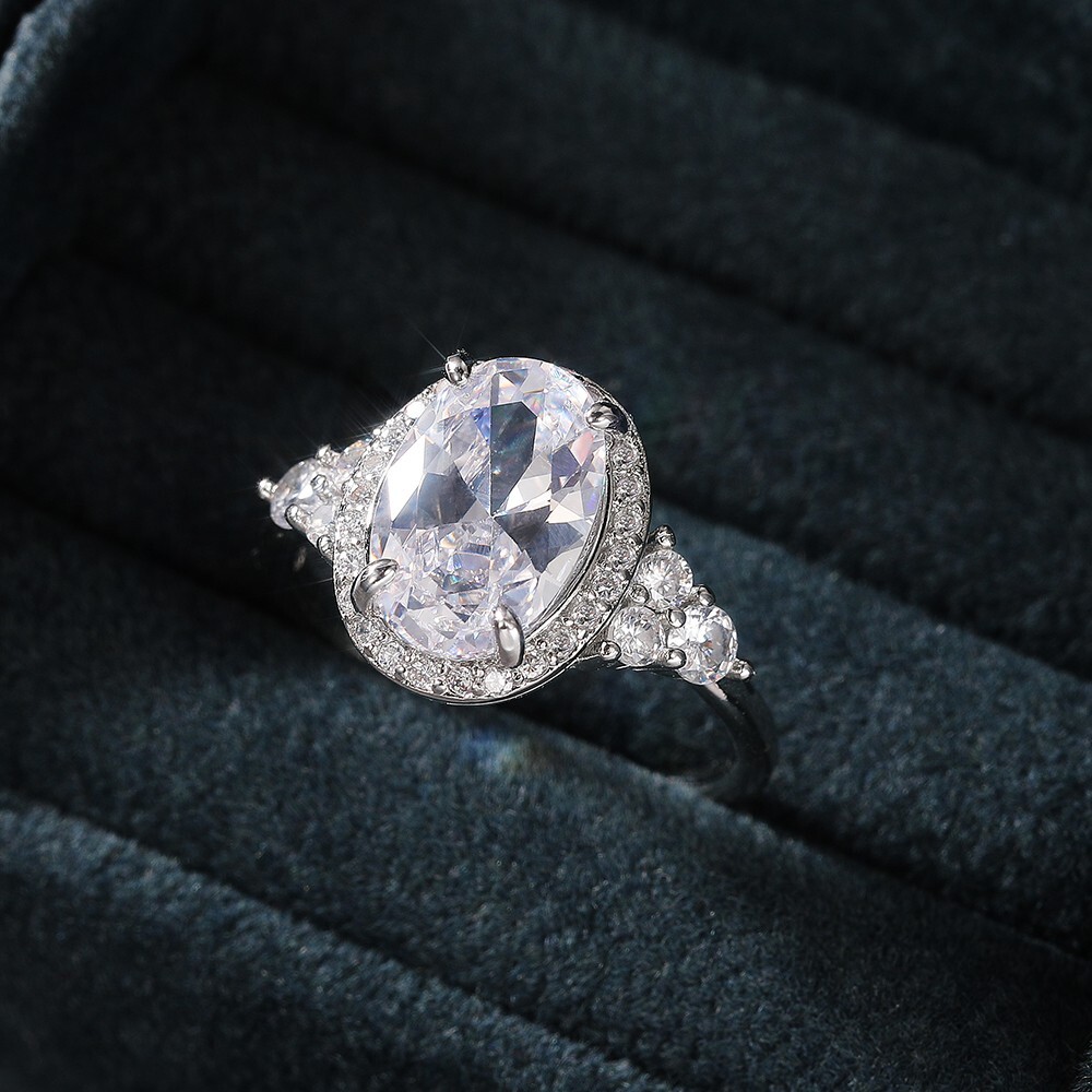 925 Silver Plated 2.15Ct Oval Cut Simulated Diamond Breathtaking Proposal Ring